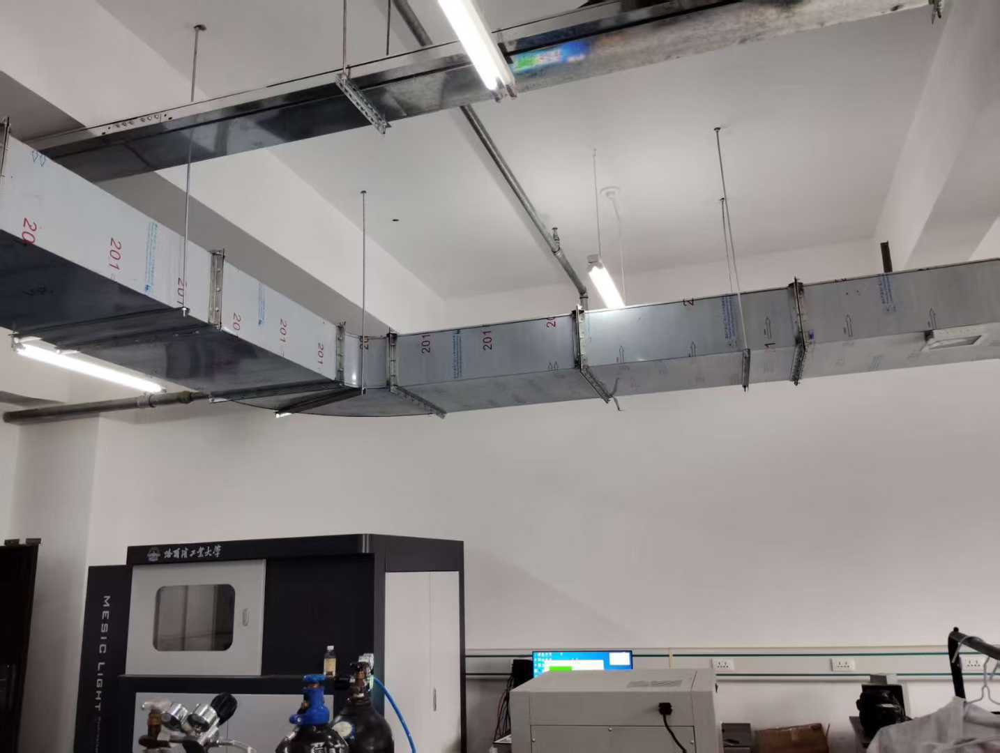 工業廠房通風排煙系統安裝施工